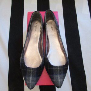 Xhilaration Saniya Black Plaid Flats